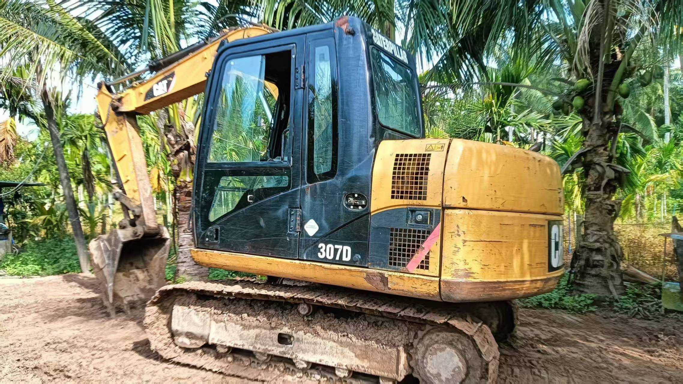 Buy Caterpillar 307B Used Excavator / 4