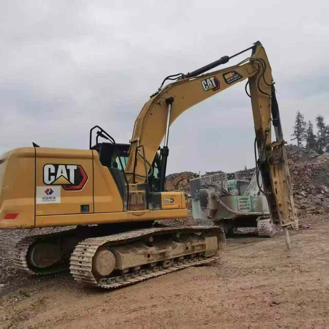 Buy Caterpillar 320A Used Excavator / 2