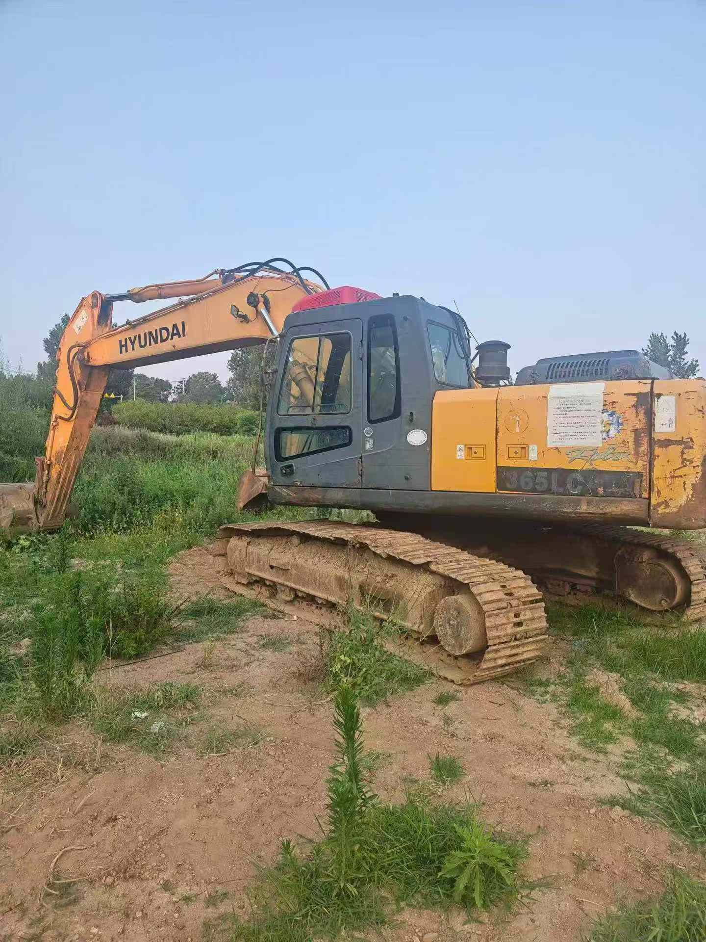 Buy Hyundai R265LC-7 Used Excavator / 2