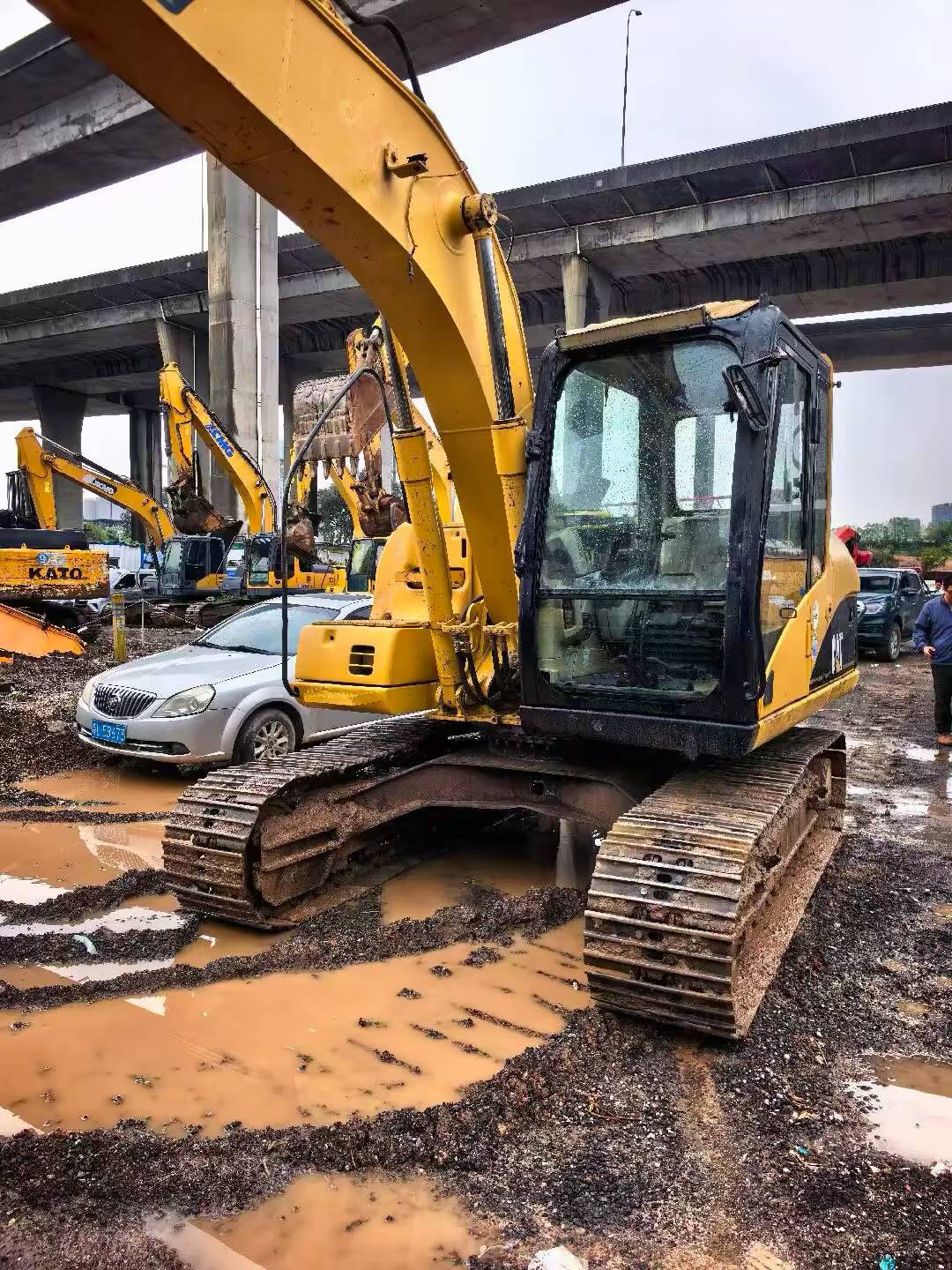Buy Caterpillar 312C Used Excavator / 4