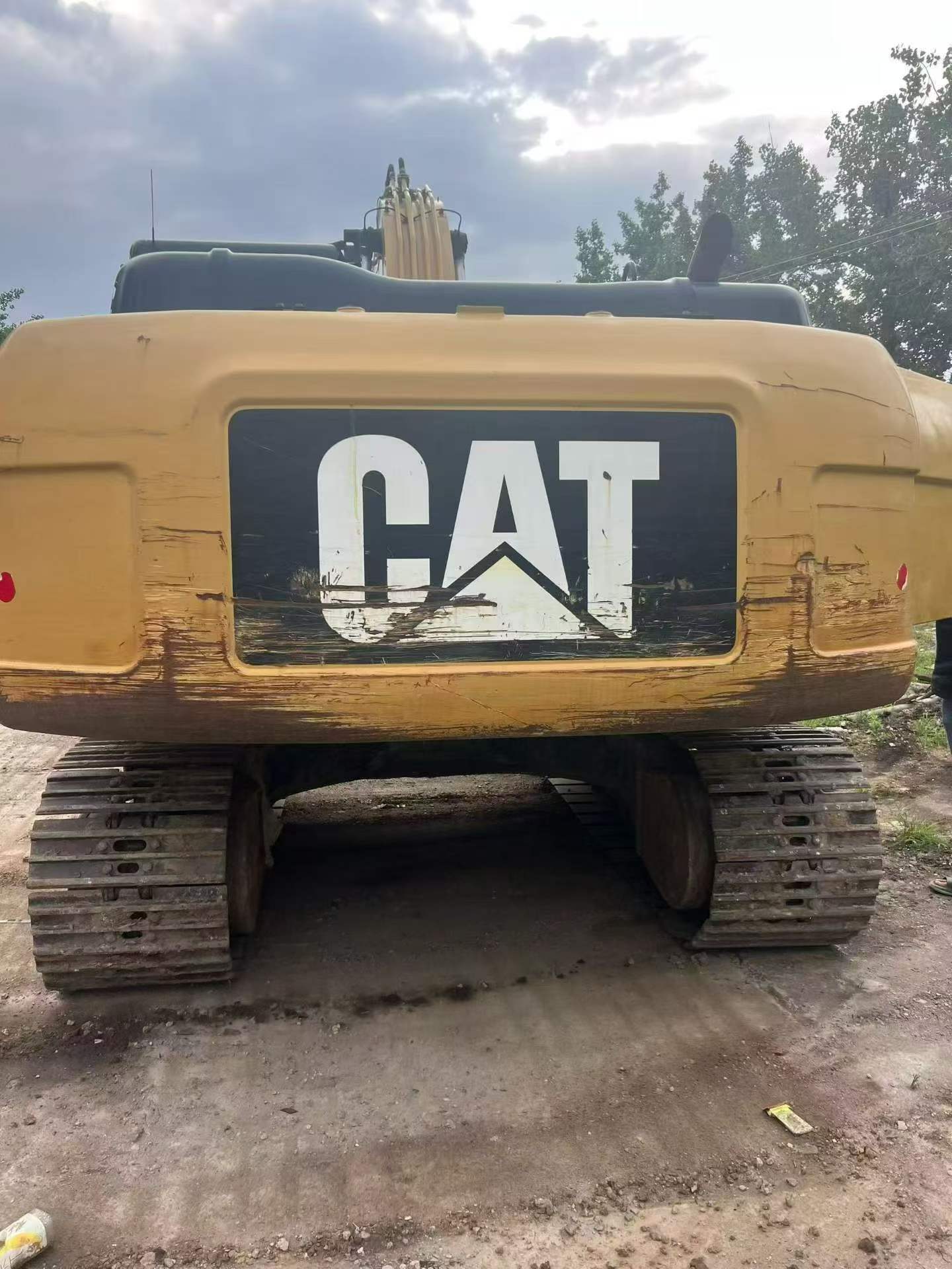 Buy Caterpillar 320D Used Excavator / 5