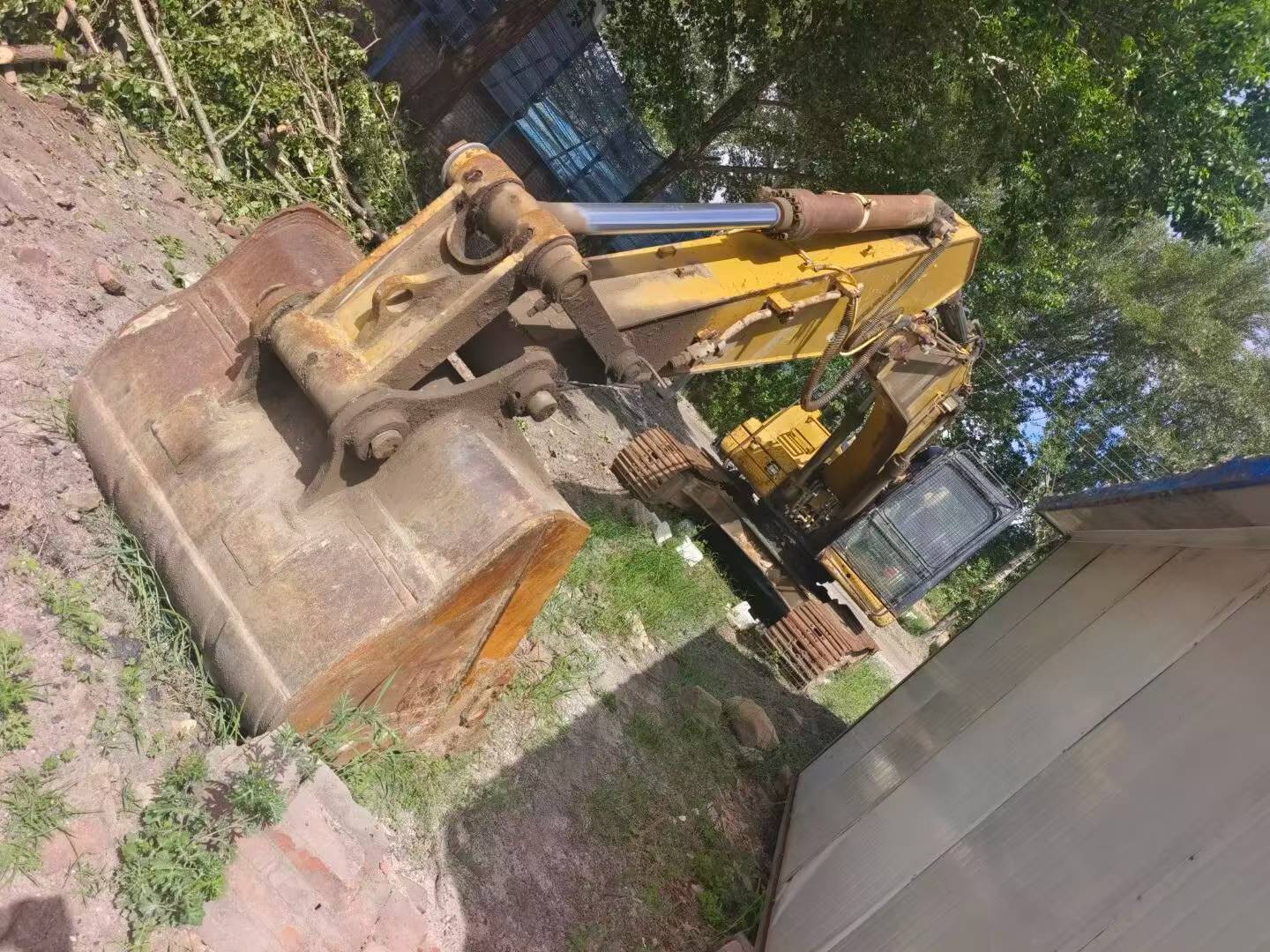 Buy Caterpillar 323 Used Excavator / 5