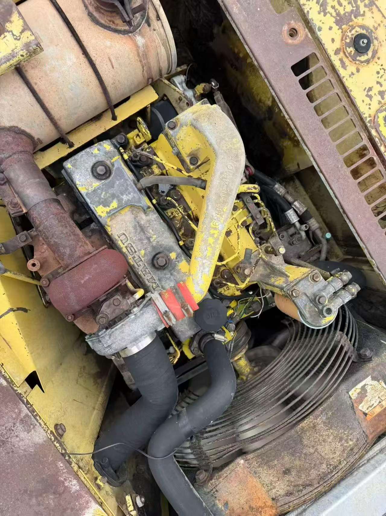 Buy Komatsu PC120-6 Used Excavator / 4