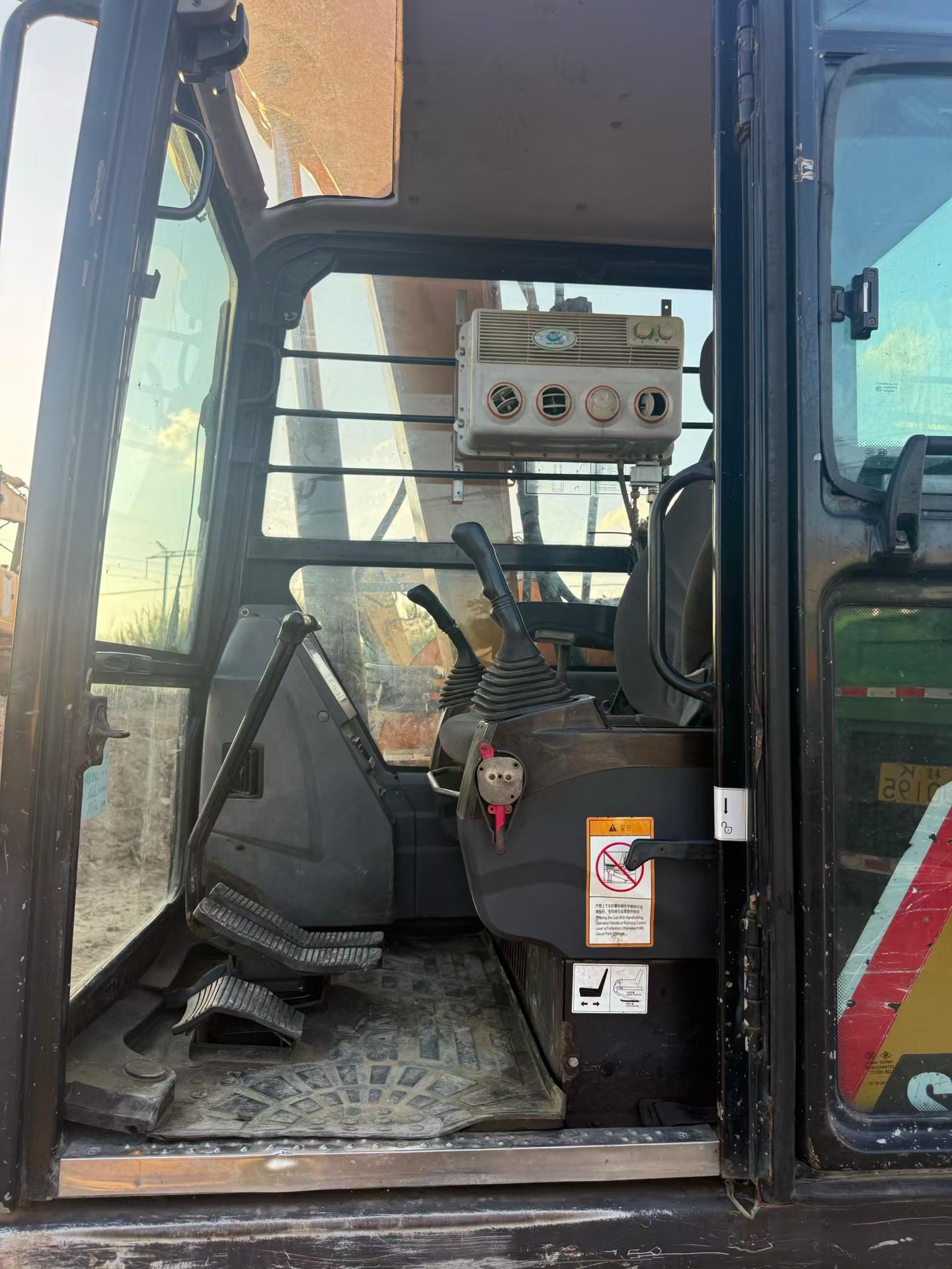 Buy Sany SY65C Used Excavator / 9