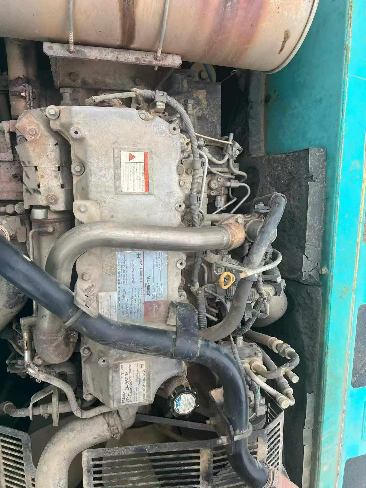 Buy Kobelco SK200-2 Used Excavator / 5