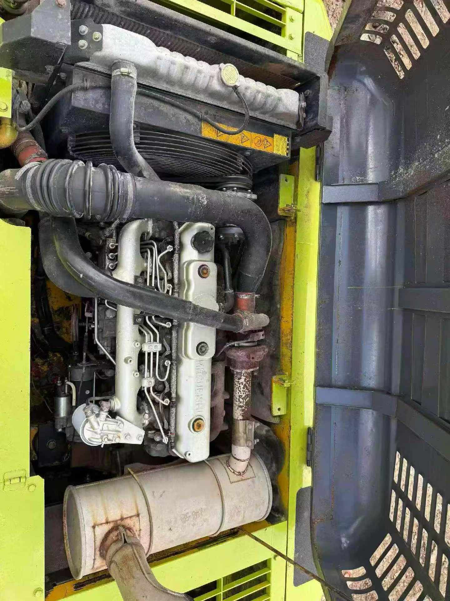 Buy Kato 820-3SP Used Excavator / 7