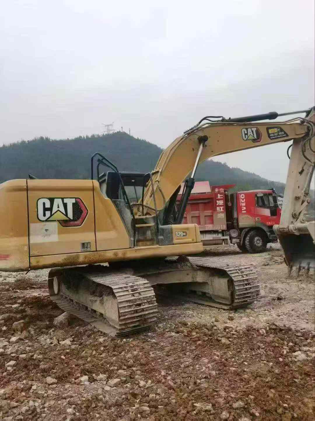 Buy Caterpillar 320A Used Excavator / 3
