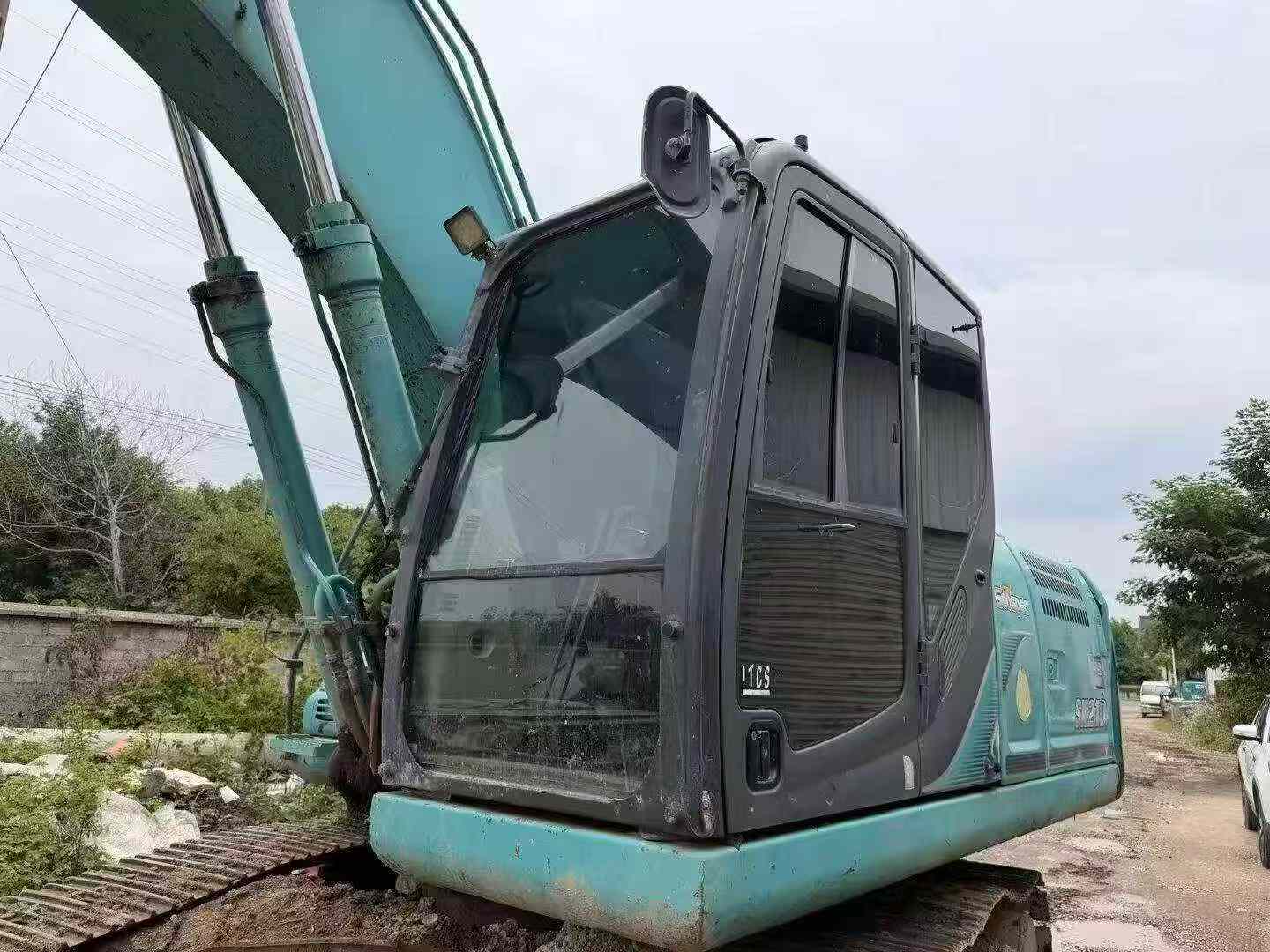 Buy Kobelco SK200 Used Excavator / 7