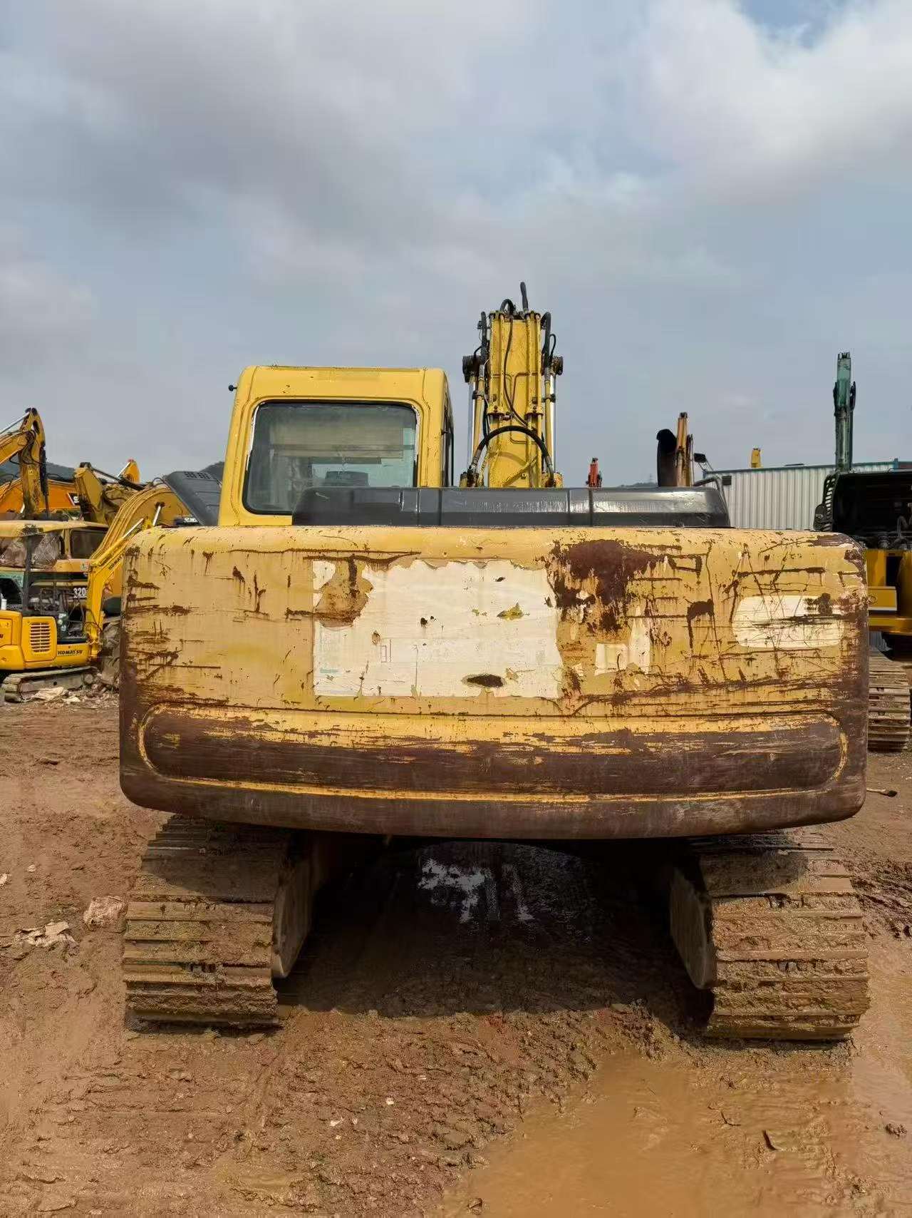 Buy Komatsu PC120-6 Used Excavator / 2