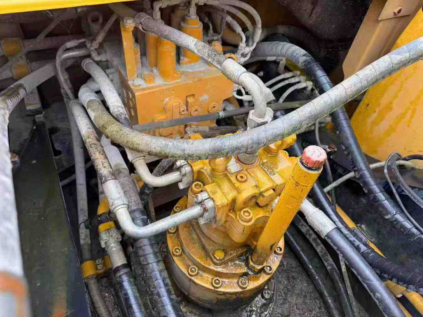 Buy Sany SY245H Used Excavator / 2