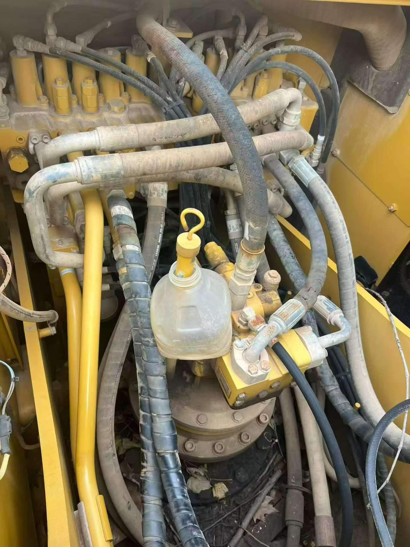 Buy Caterpillar 320D Used Excavator / 4