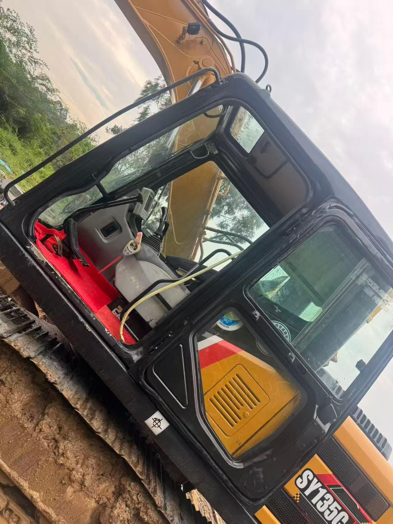 Buy Sany SY135 Used Excavator / 4