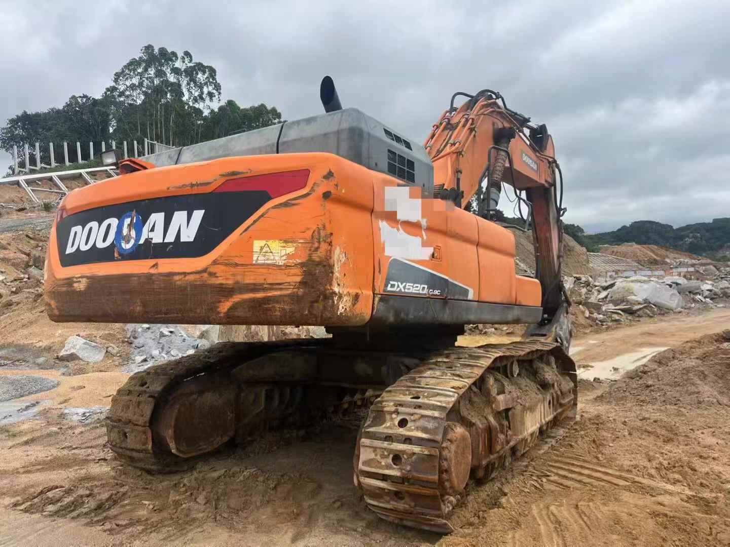 Buy Doosan DX520LC Used Excavator / 2