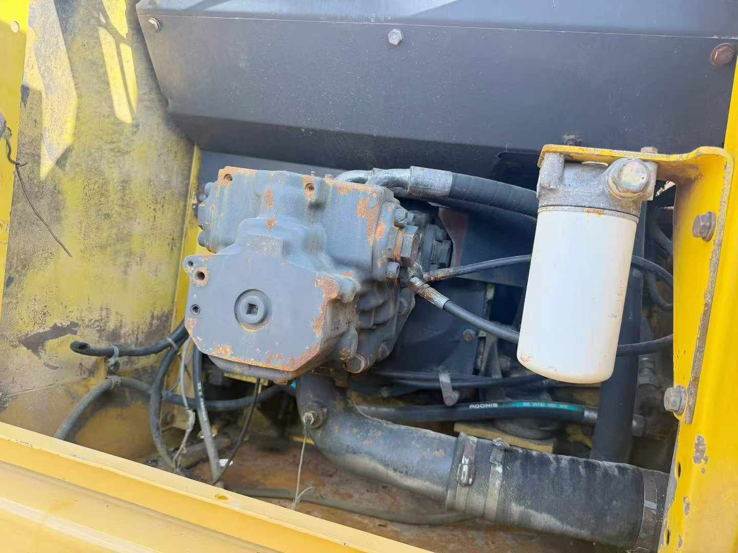 Buy Komatsu PC200-7 Used Excavator / 8