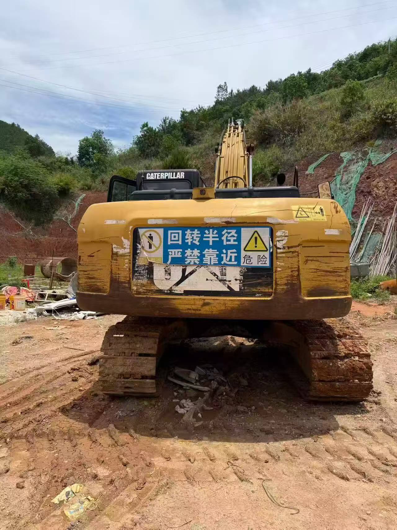 Buy Caterpillar 320D Used Excavator / 9