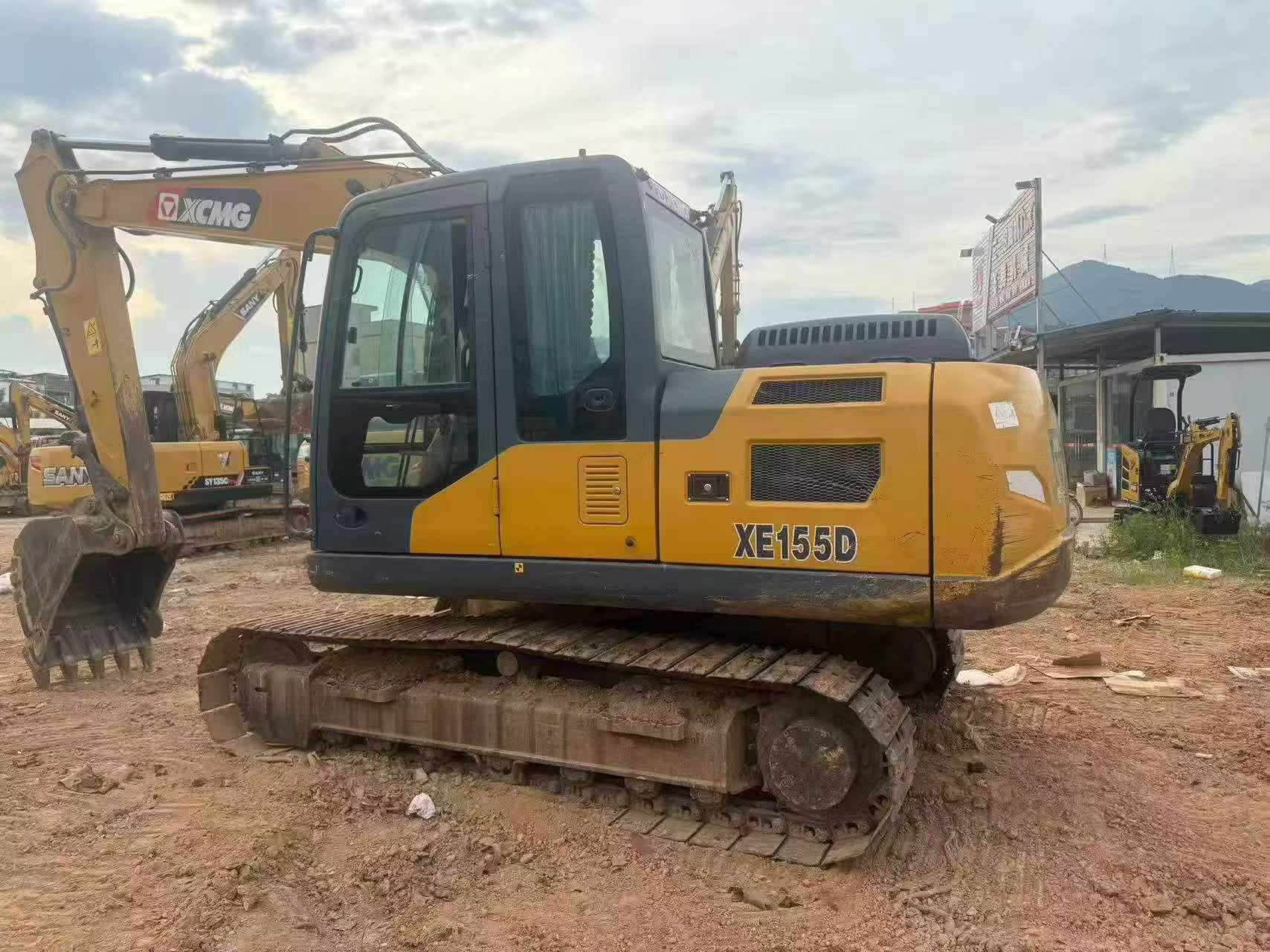 Buy XCMG XE135B Used Excavator / 3