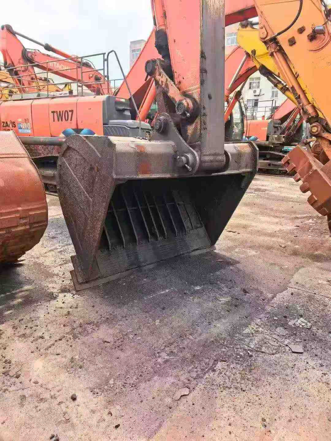 Buy Hitachi ZX240 Used Excavator / 8