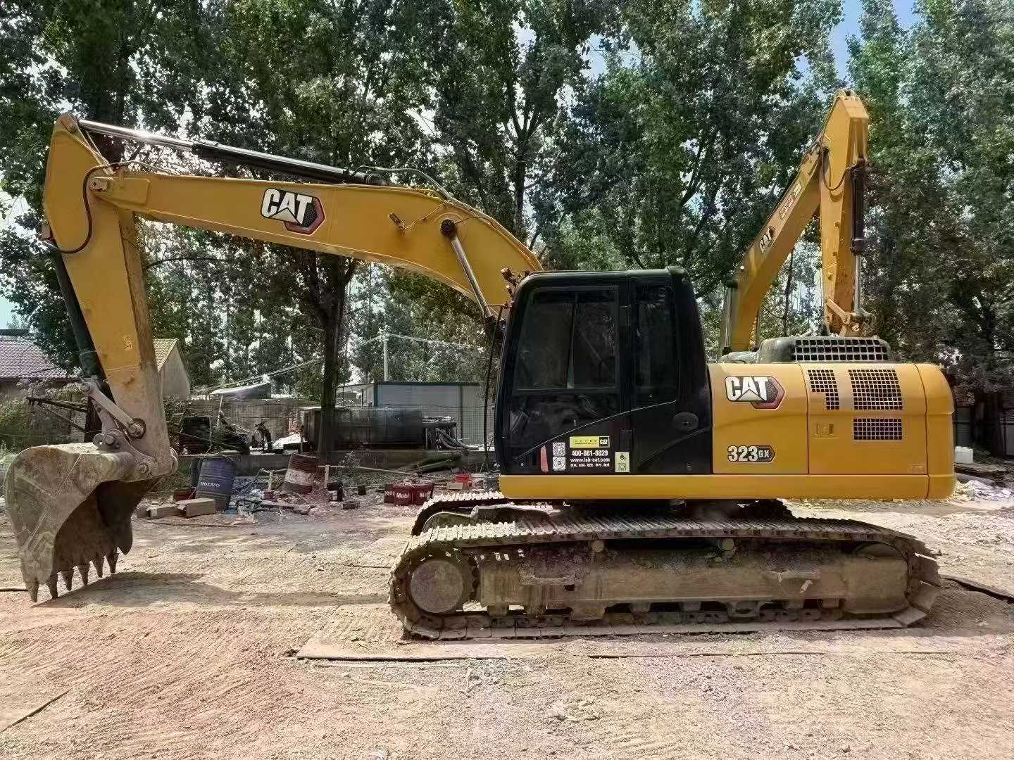 Buy Caterpillar 323 Used Excavator / 9