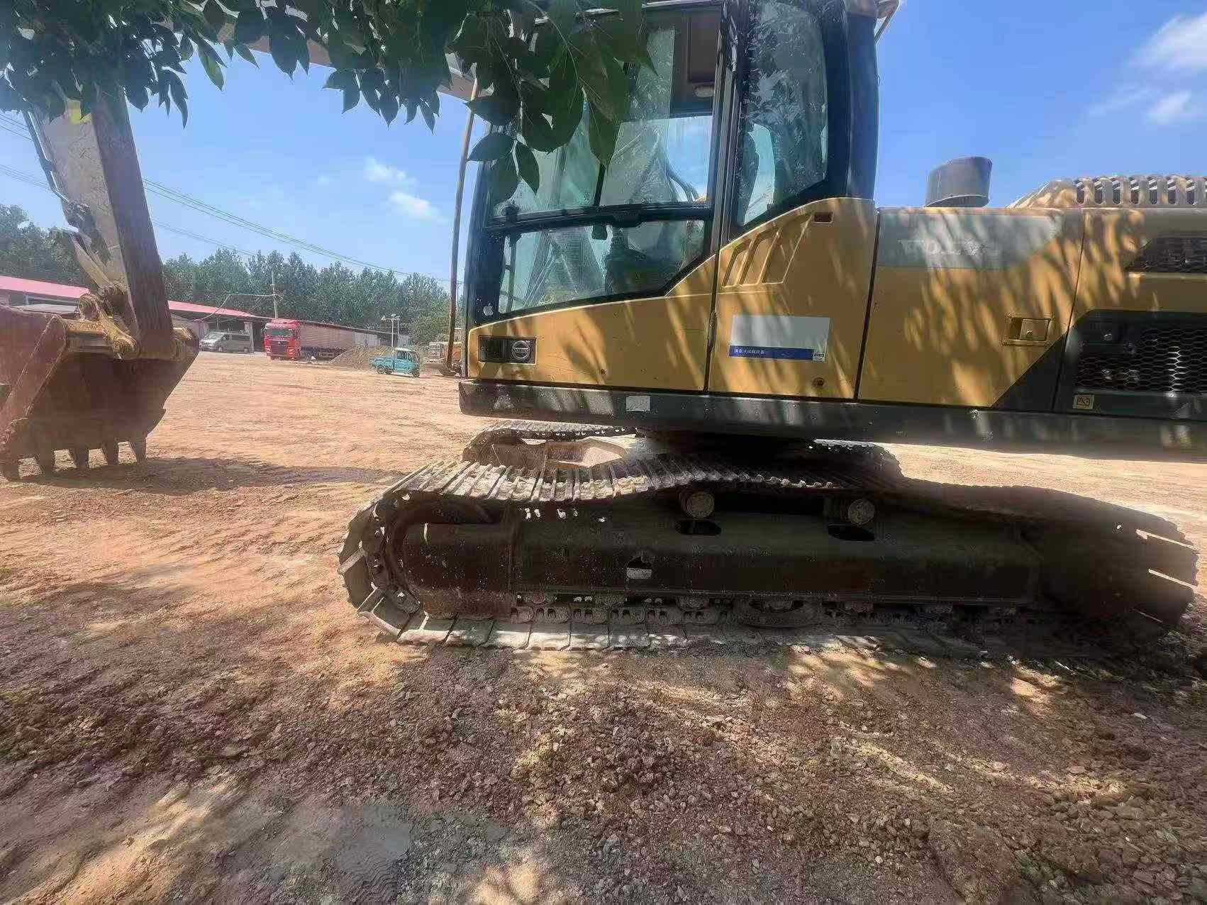 Buy Volvo L220E Used Excavator / 5