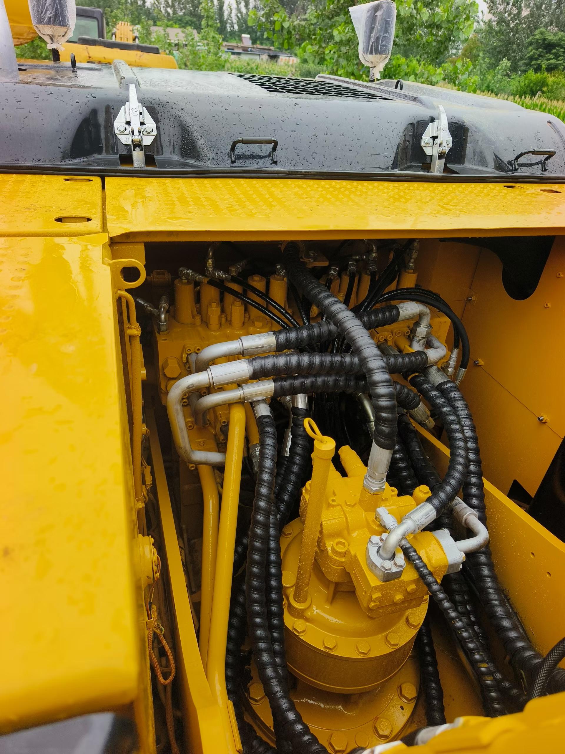Buy Caterpillar 320D Used Excavator / 6