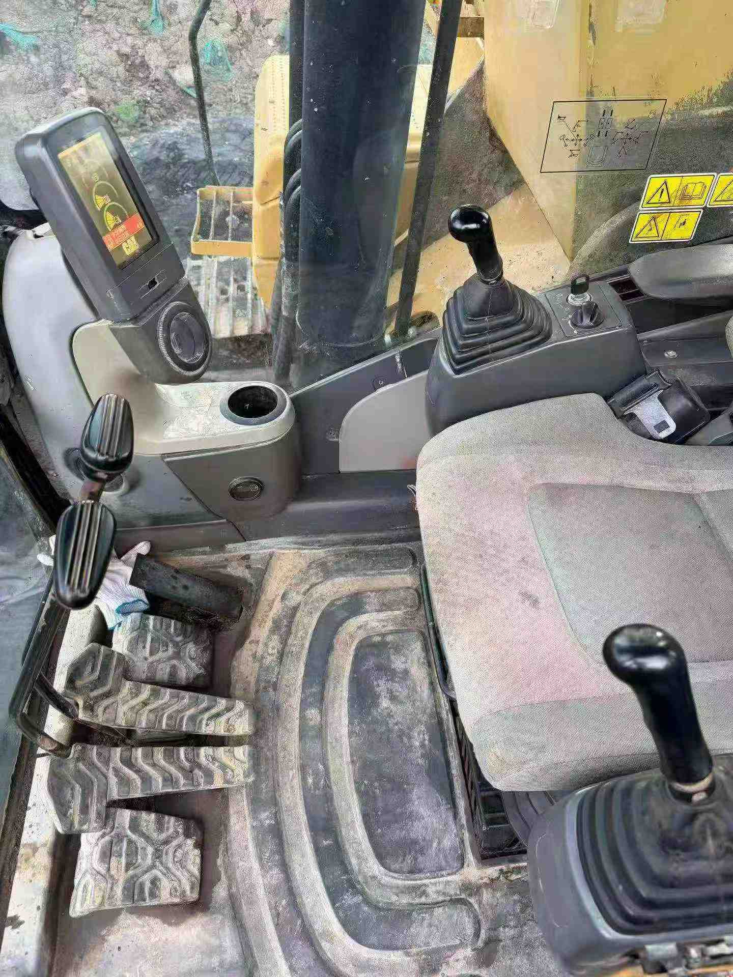 Buy Caterpillar 324D Used Excavator / 9
