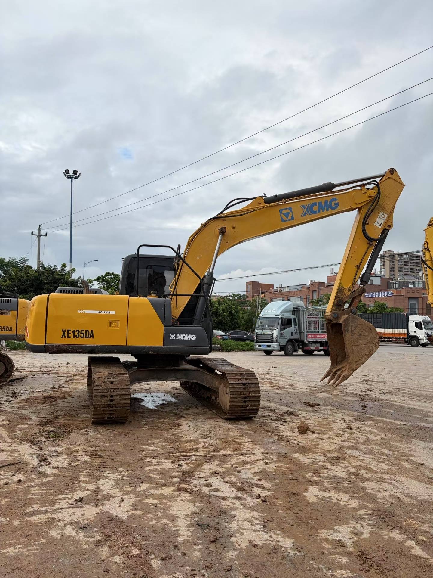 Buy XCMG XE135B Used Excavator / 3