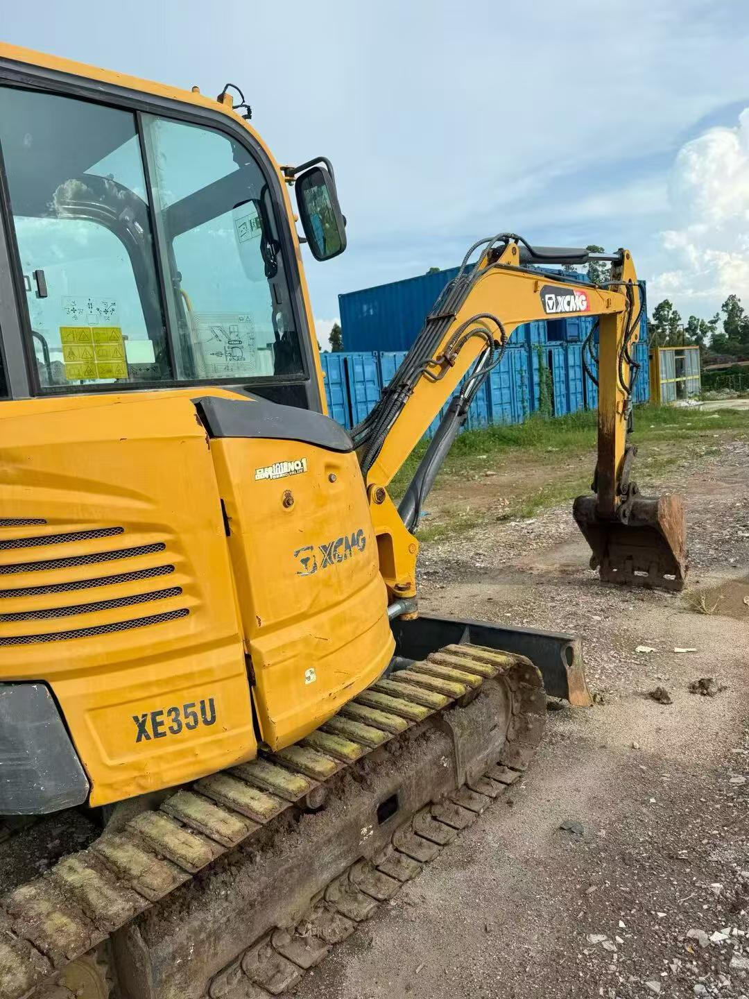 Buy XCMG XE35U Used Excavator / 4