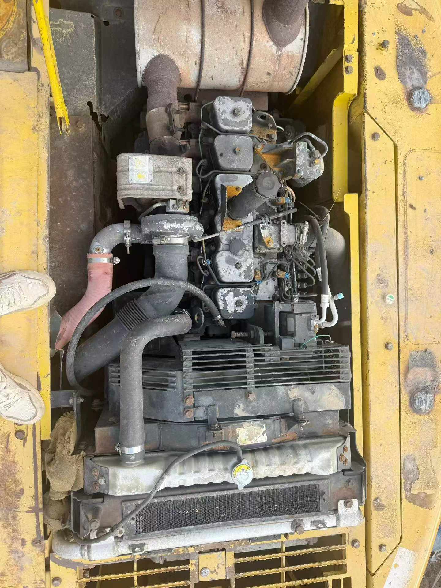 Buy Komatsu PC200-7 Used Excavator / 6