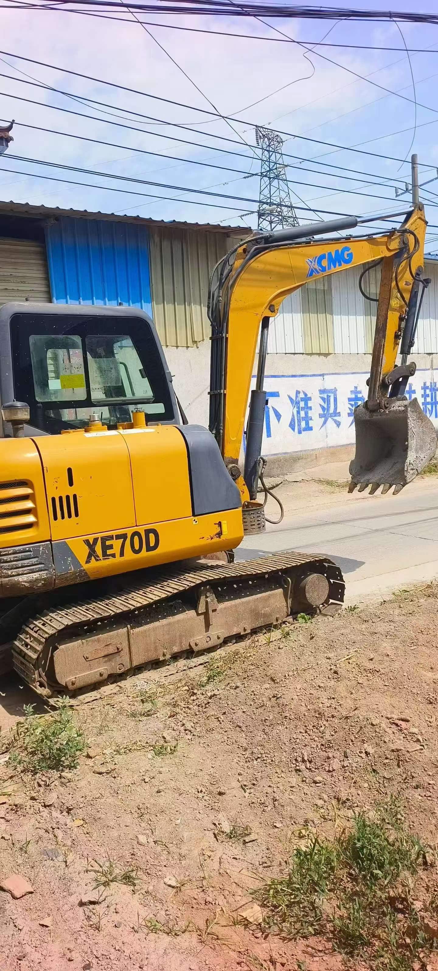 Buy XCMG XE60 Used Excavator / 3