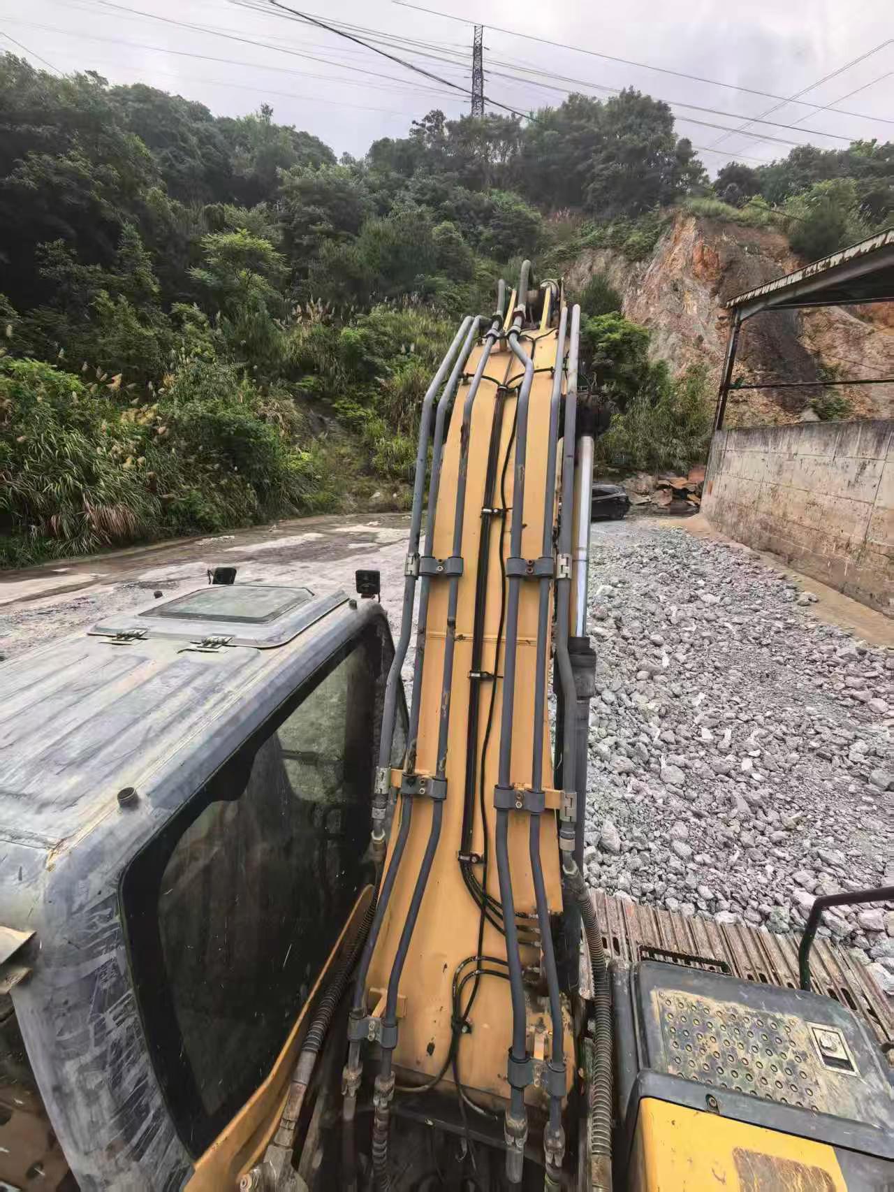 Buy XCMG XE215 Used Excavator / 4
