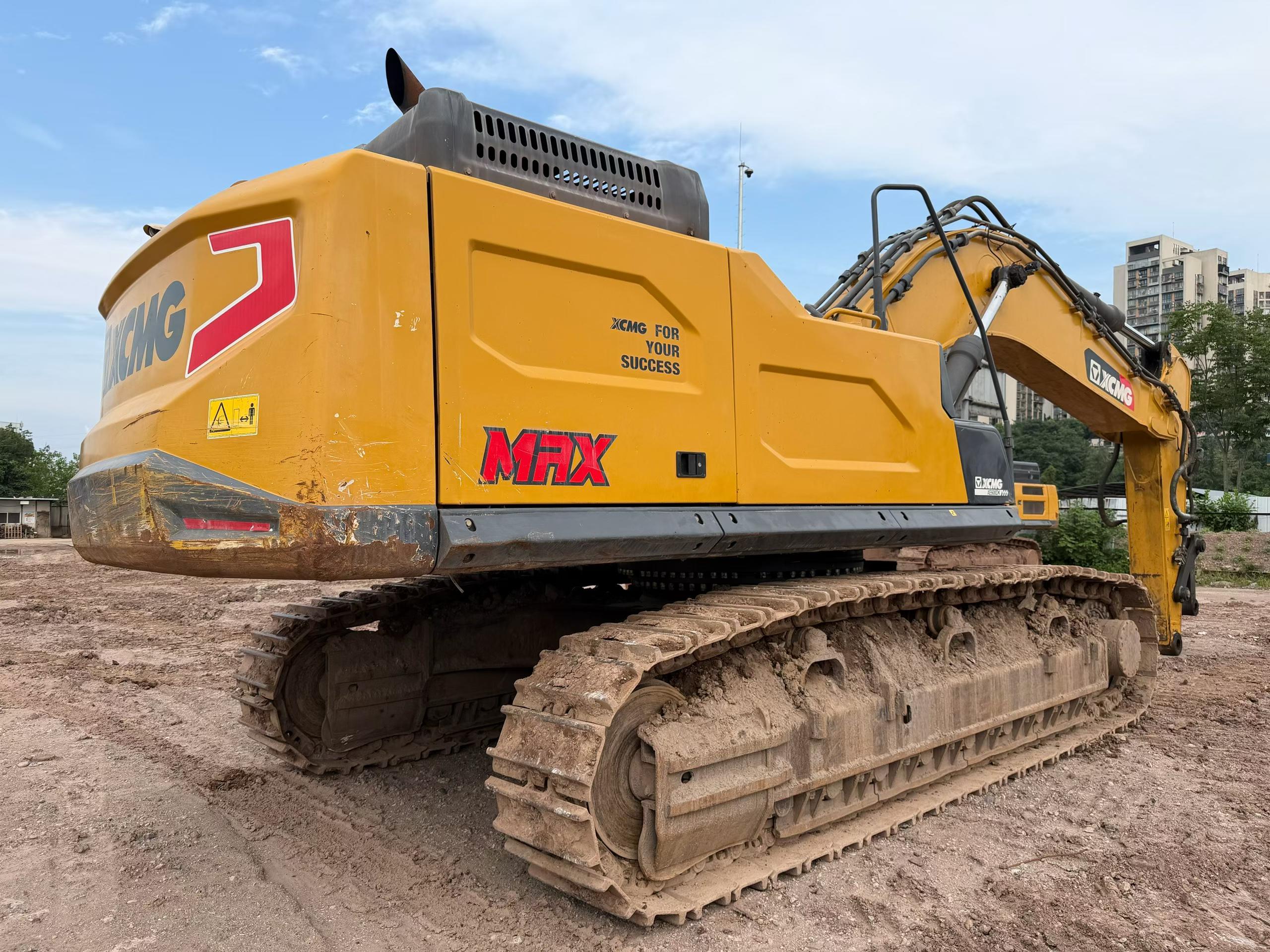 Buy XCMG XE600DK Used Excavator / 4