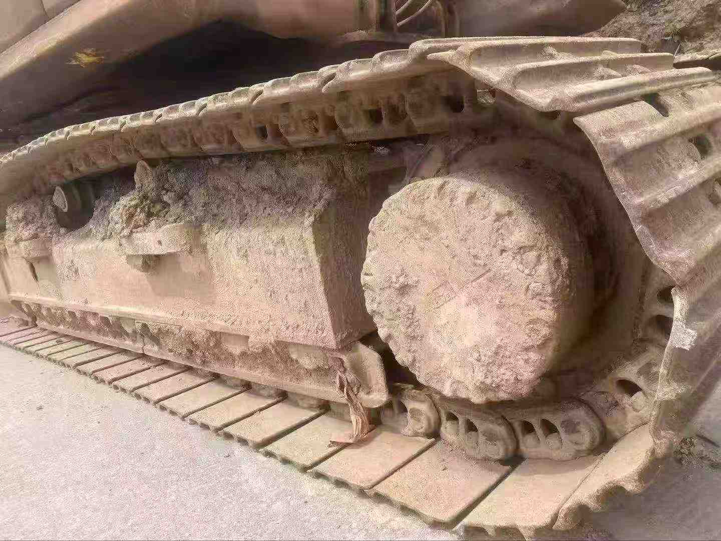 Buy Komatsu HB215LC-1 Used Excavator / 6