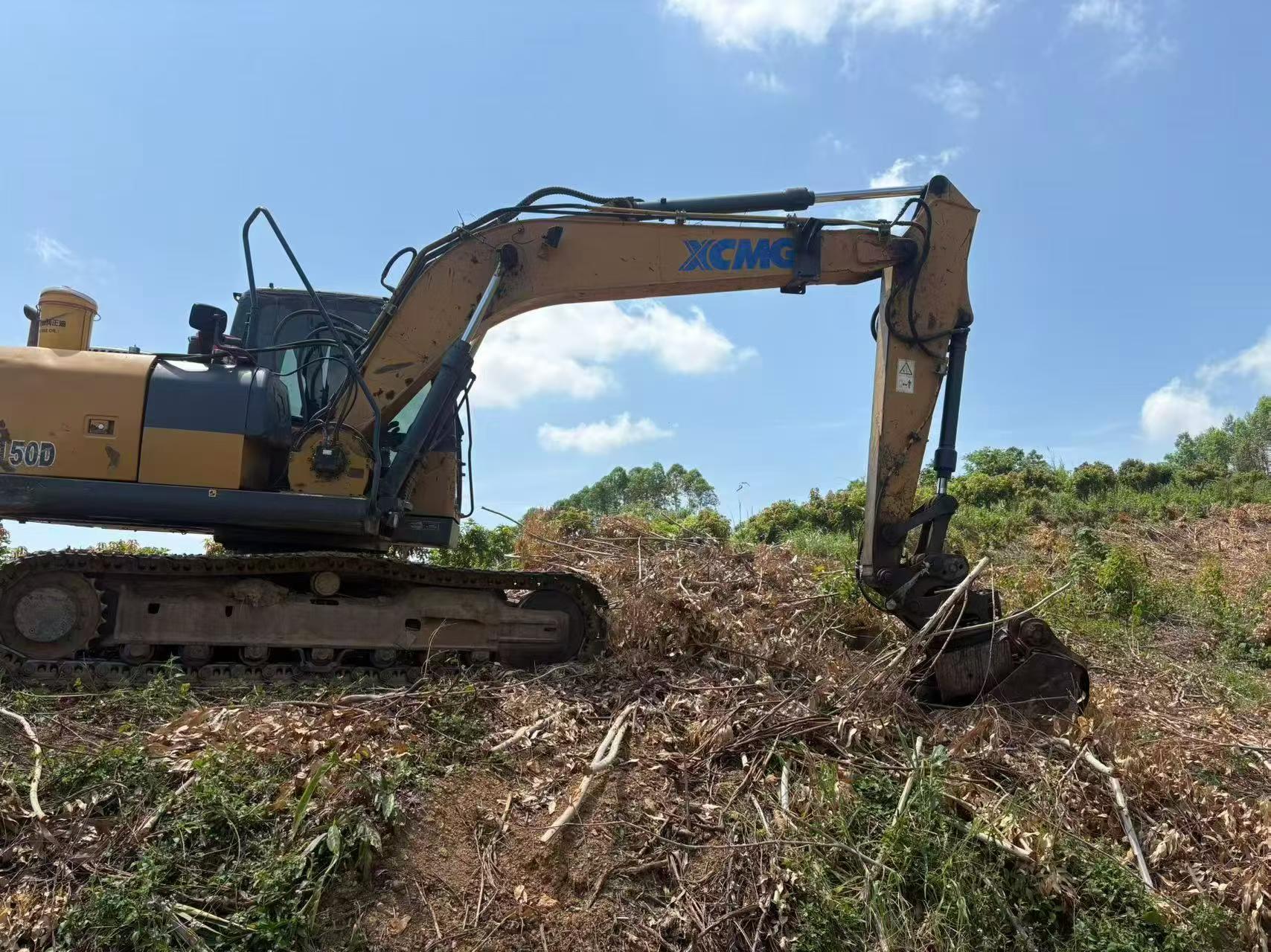Buy XCMG XE150 Used Excavator / 7