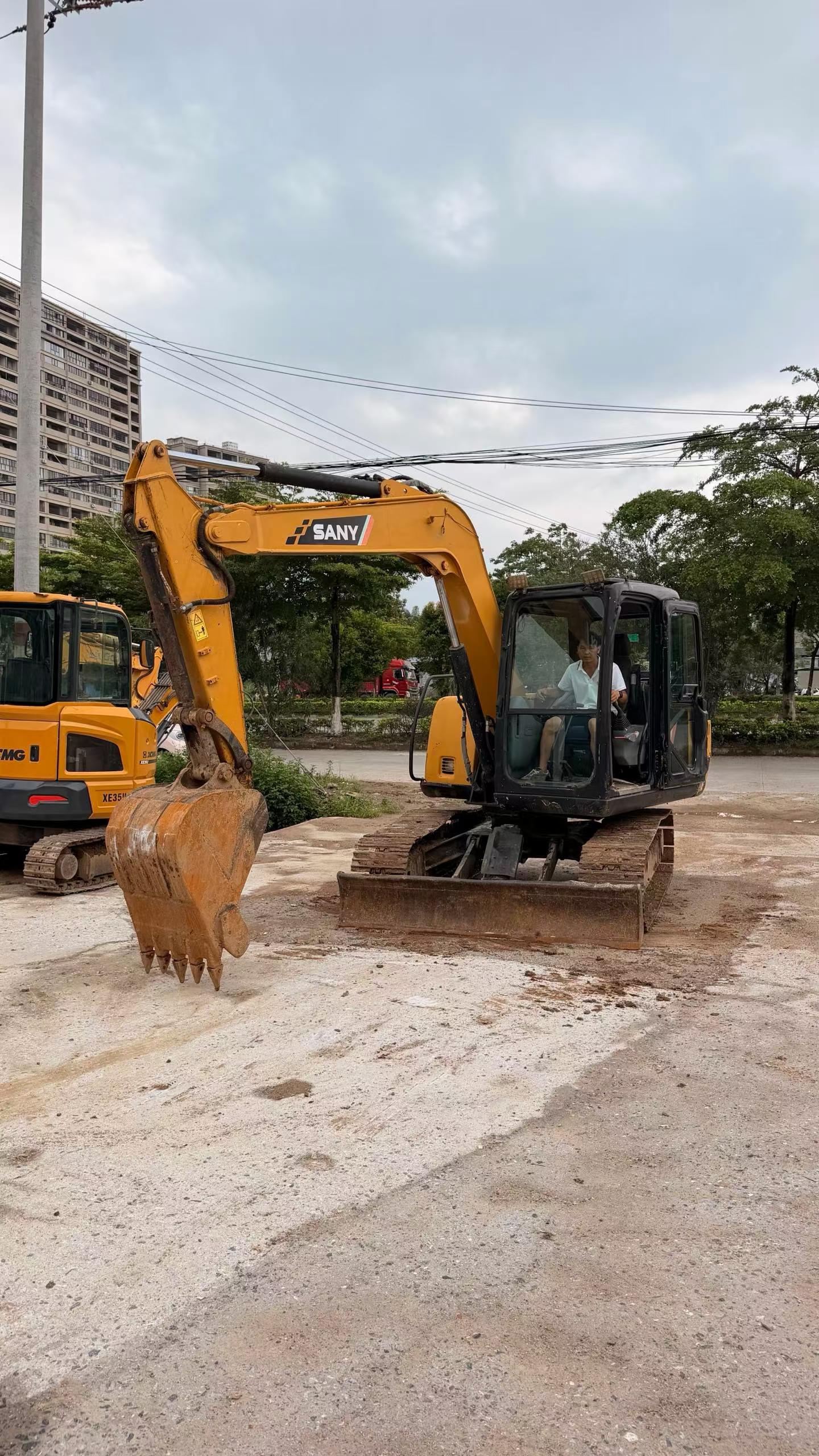 Buy Sany SY75C-8 Used Excavator / 5