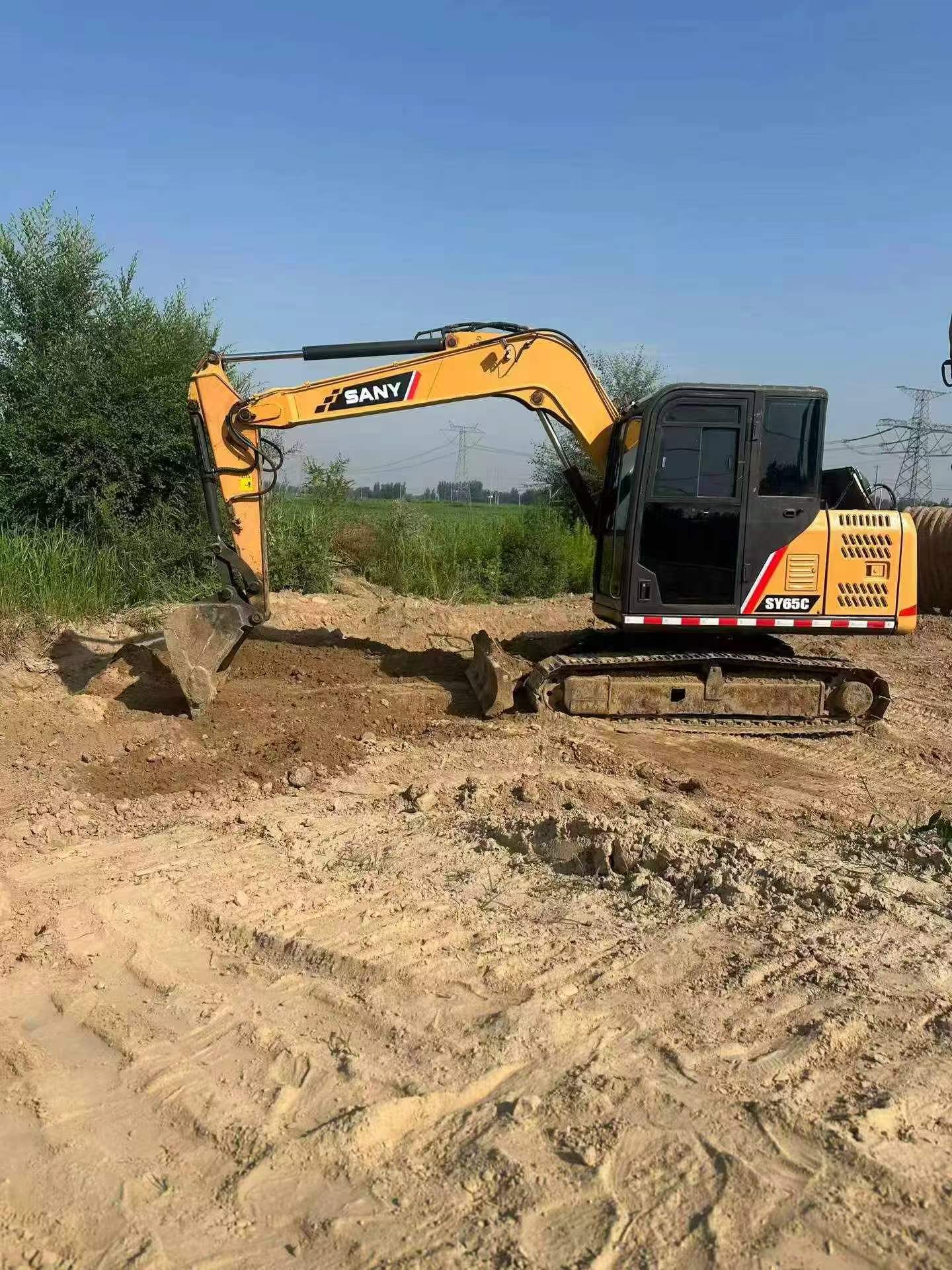 Buy Sany SY65C Used Excavator / 8