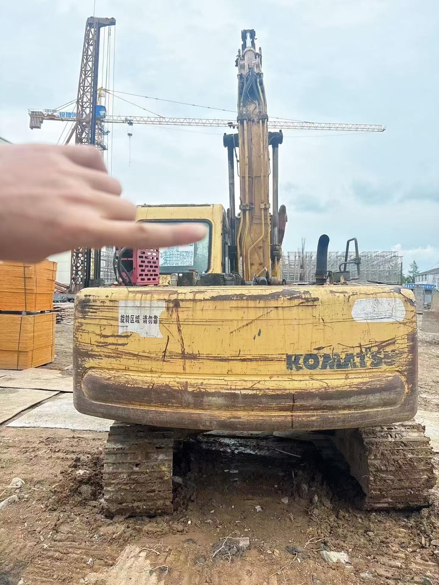Buy Komatsu PC120-6 Used Excavator / 2