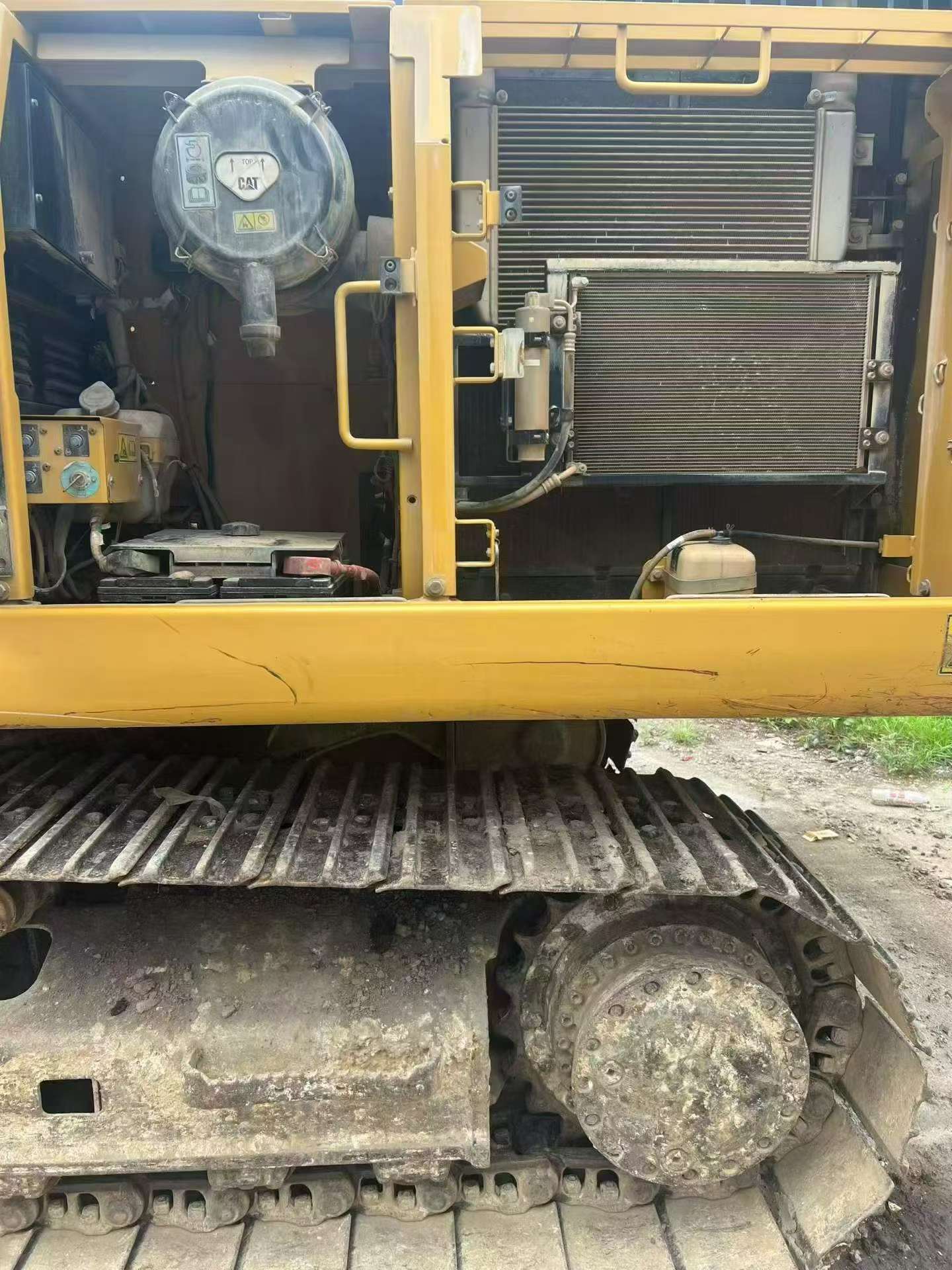 Buy Caterpillar 320D Used Excavator / 2