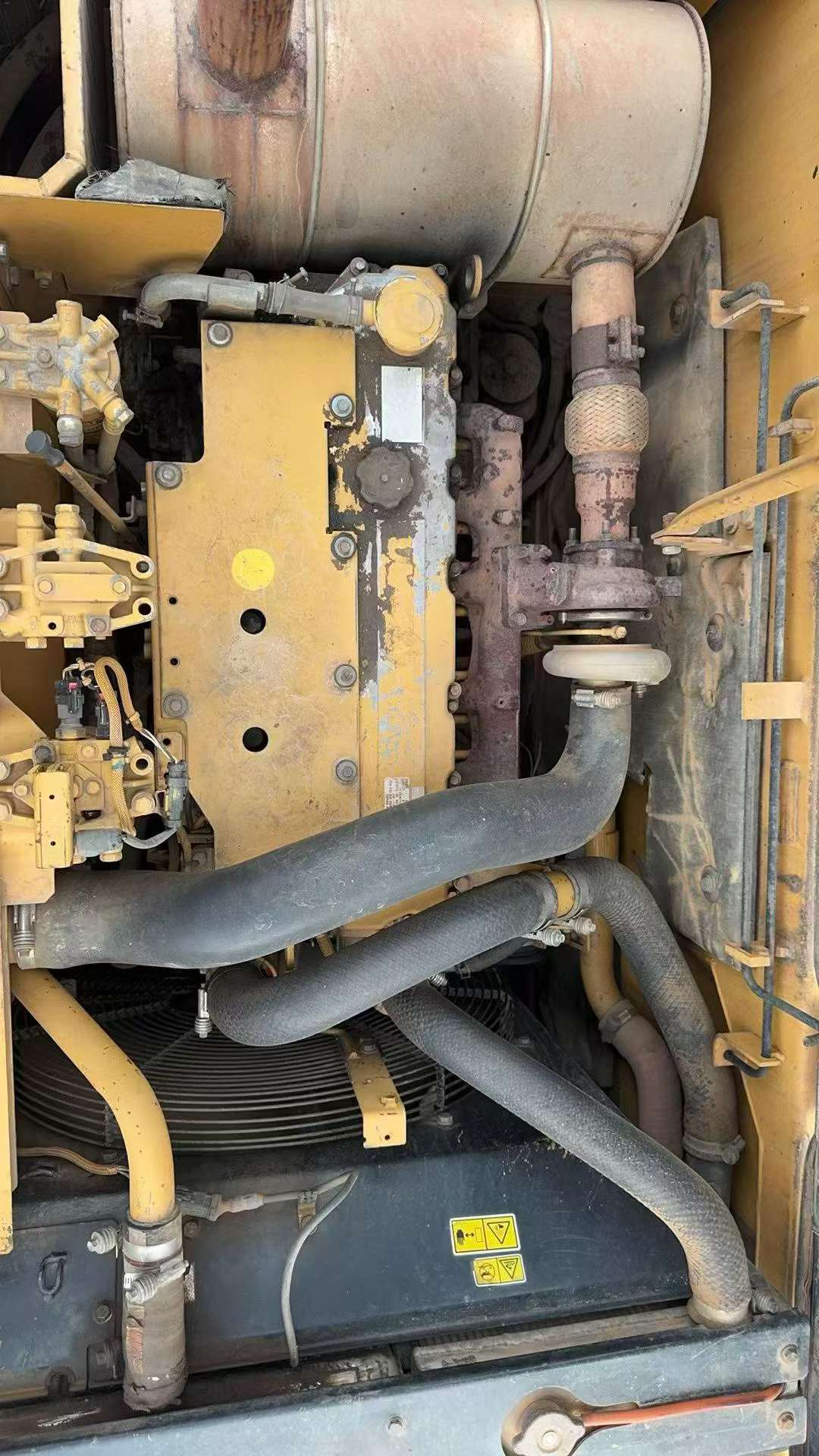 Buy Caterpillar 323 Used Excavator / 4