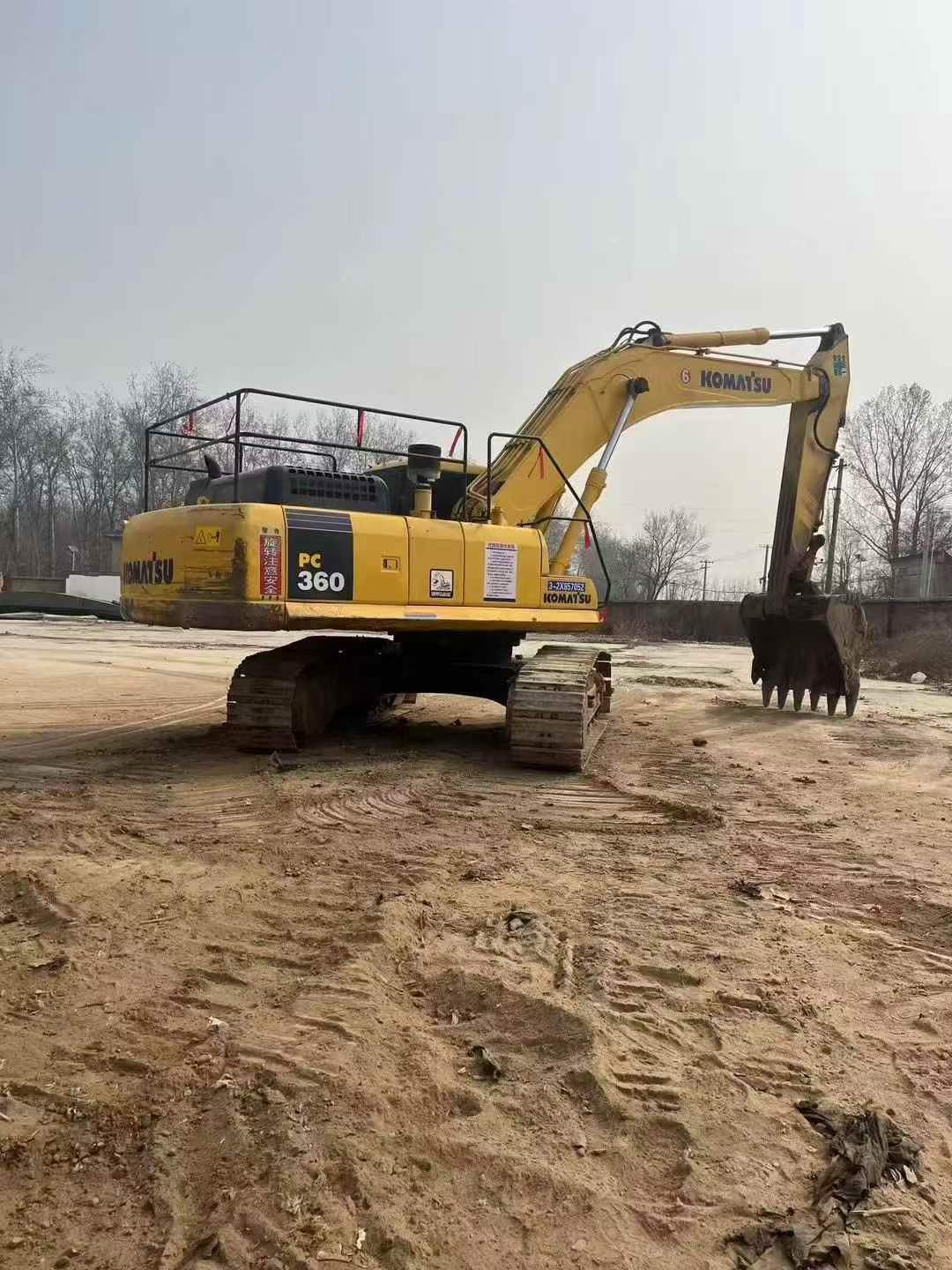Buy Komatsu PC360-7 Used Excavator / 3