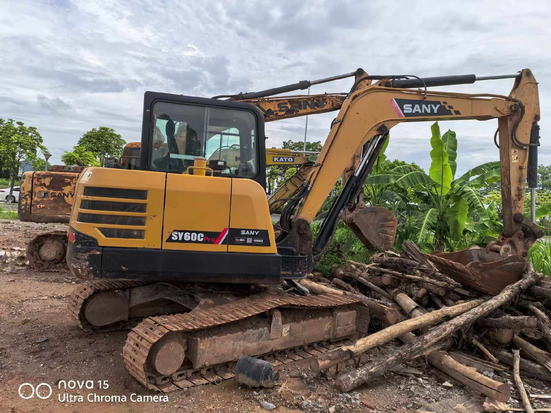 Buy Sany SY60 Used Excavator / 2