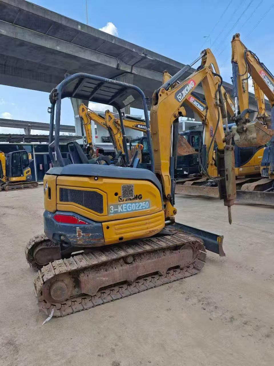 Buy XCMG XE26U Used Excavator / 2