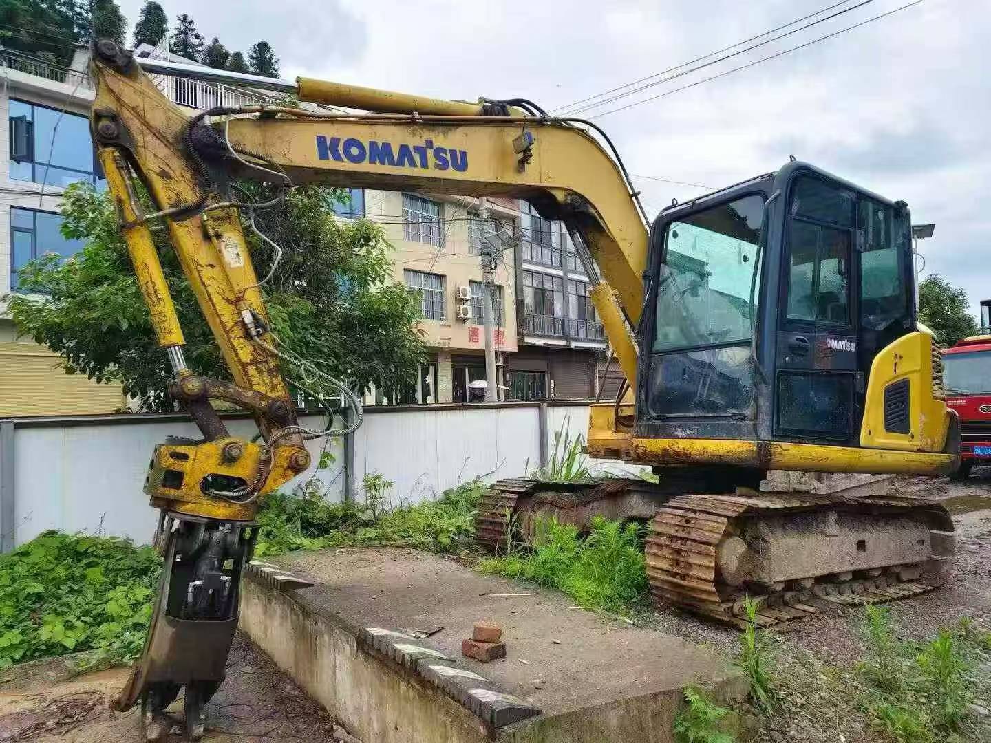 Buy Komatsu PC60-8 Used Excavator / 2