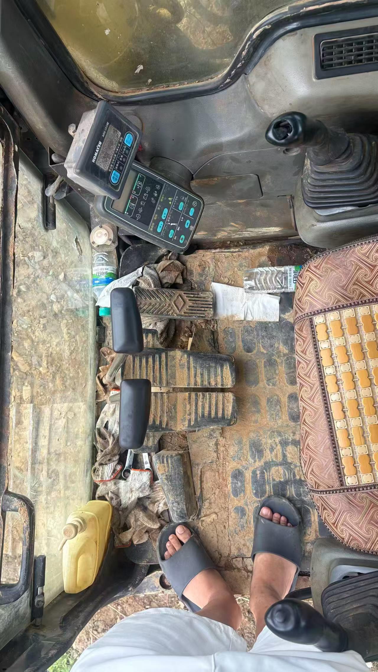 Buy Komatsu PC120-6 Used Excavator / 3