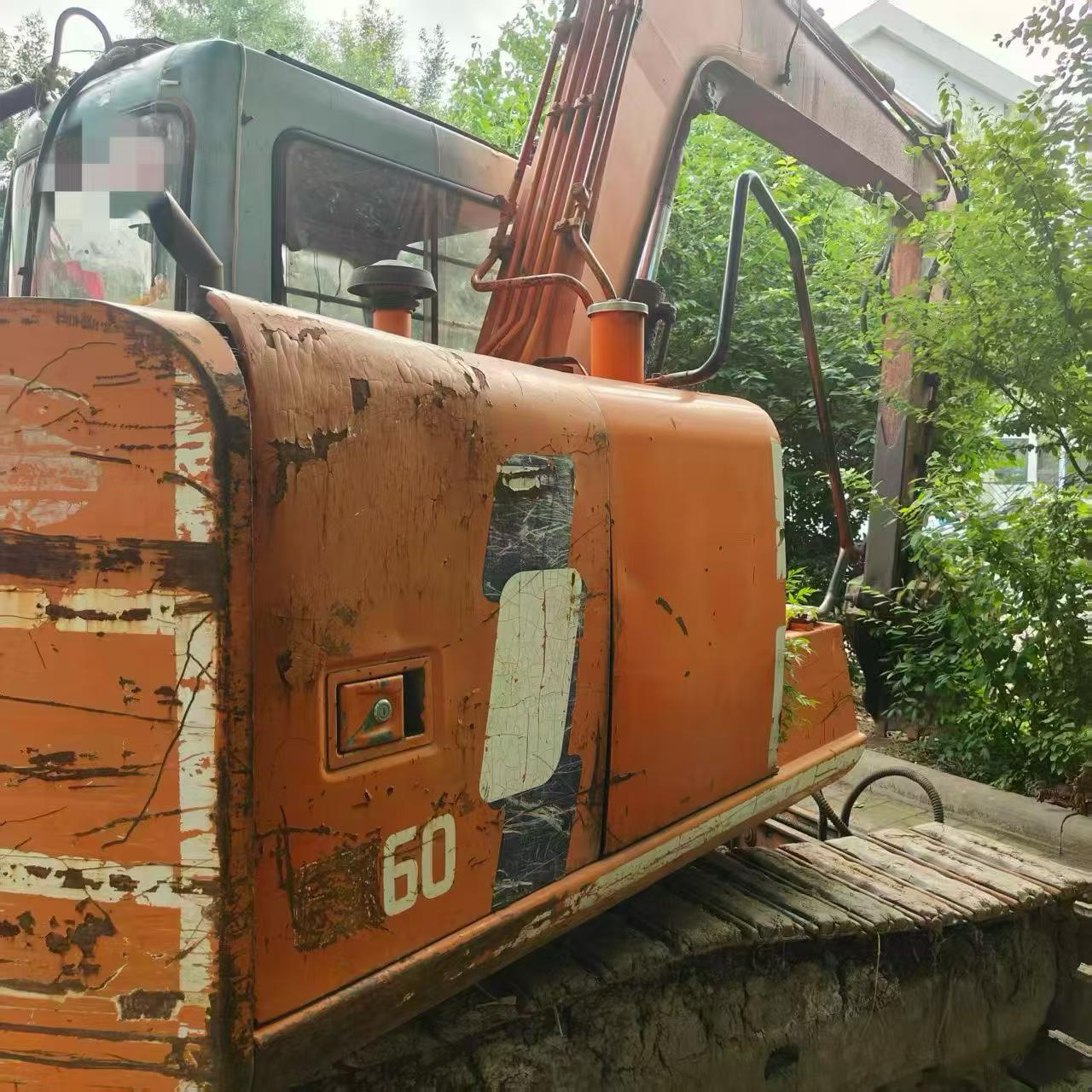 Buy Hitachi EX60-3 Used Excavator / 2