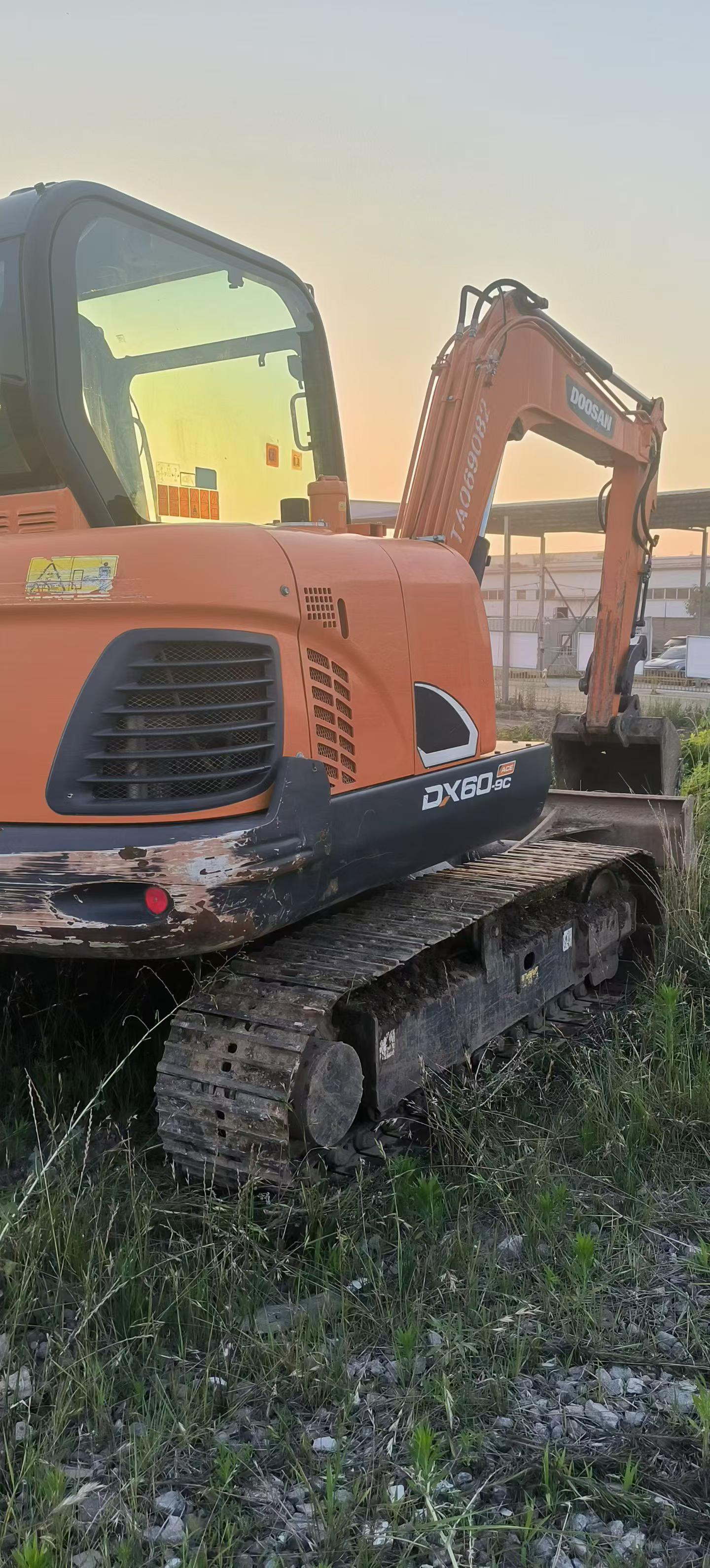 Buy Doosan DH55 Used Excavator / 2