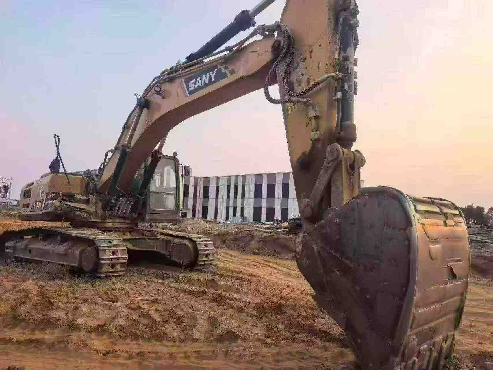 Buy Sany SY375H Used Excavator / 3