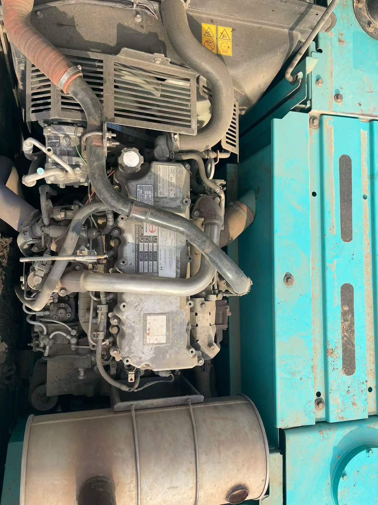 Buy Kobelco SK200 Used Excavator / 9