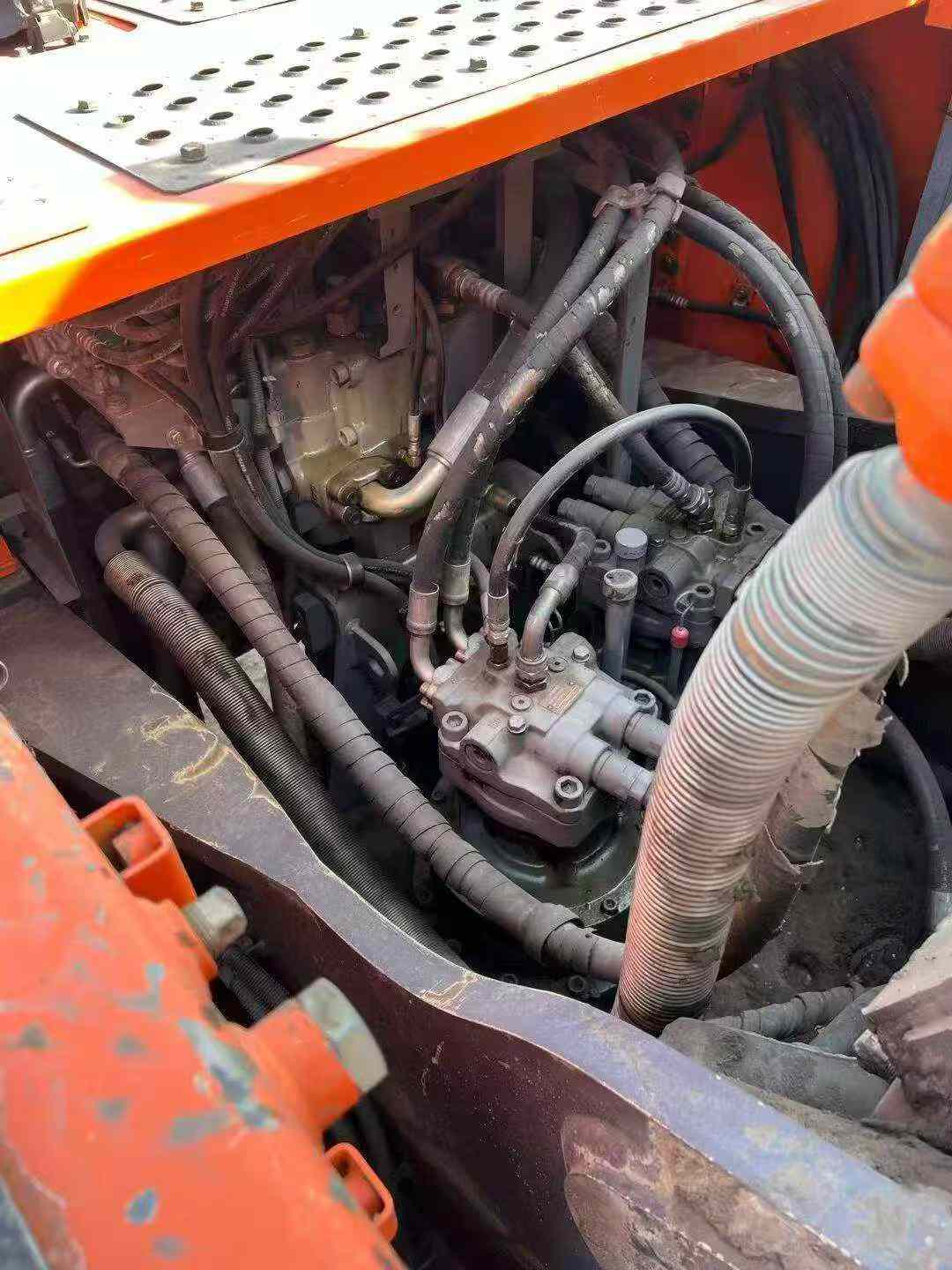 Buy Hitachi ZX490LCH-5A Used Excavator / 5
