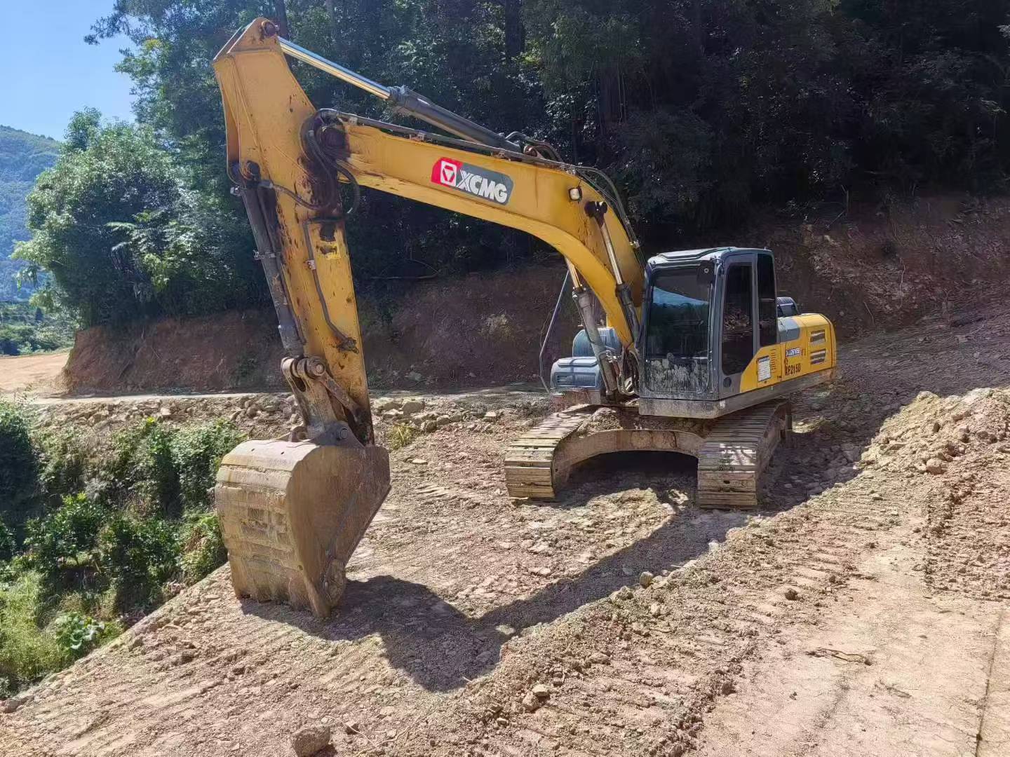 Buy XCMG XE200 Used Excavator / 7