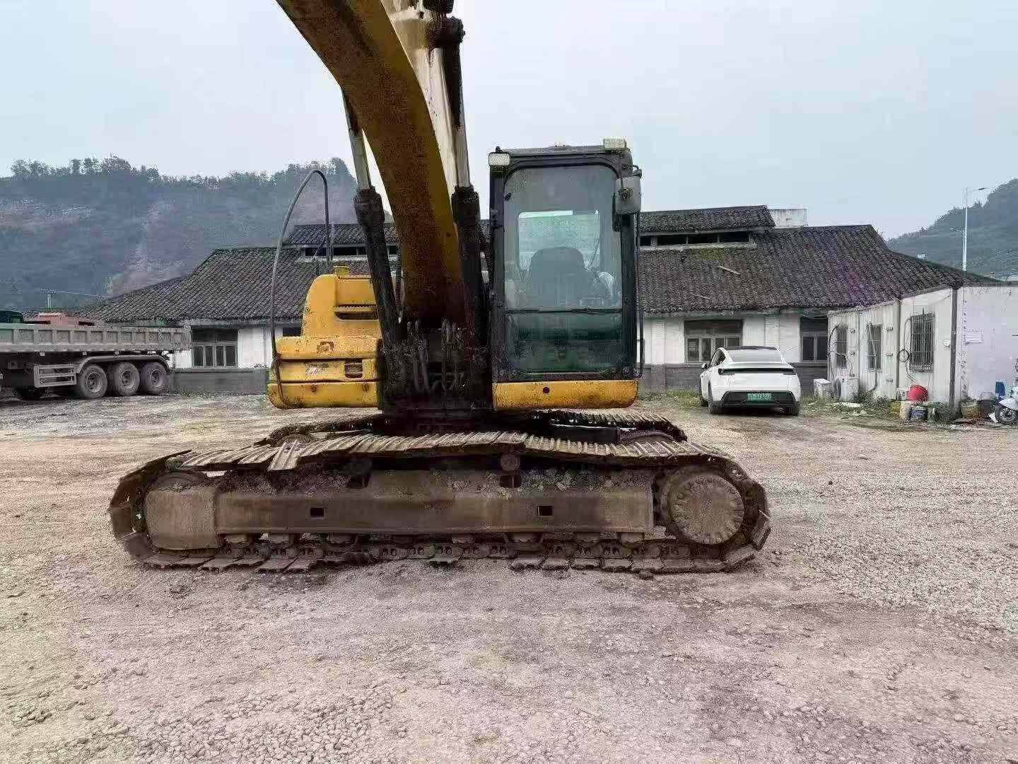 Buy Caterpillar 320D Used Excavator / 3